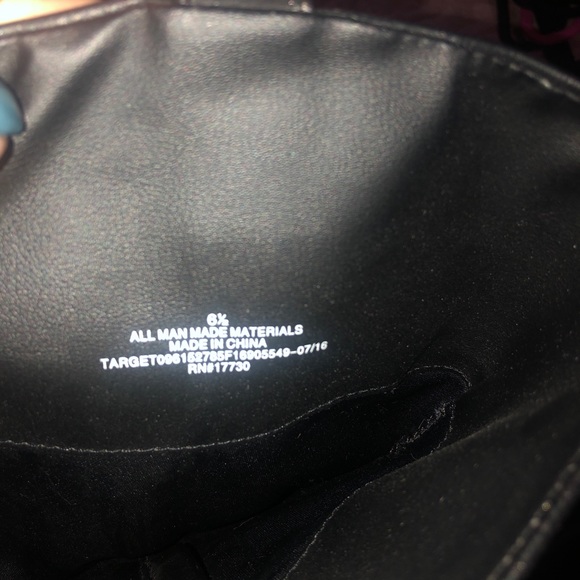 Boots - Picture 3 of 3